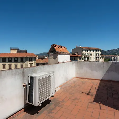 Via Lorenzo Di Credi 3 - Grazioso Con Vista, In Piazza Alberti Vicino Stadio, Nelson Mandela Forum E Con Parcheggio Di Fronte - Charming דירה